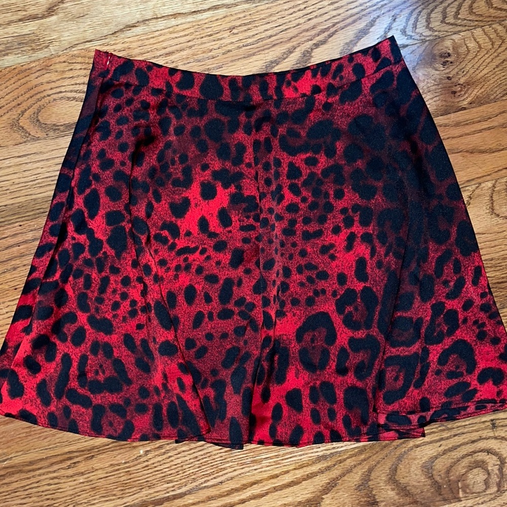 Beginning Boutique Size S Mini Skirt!!!